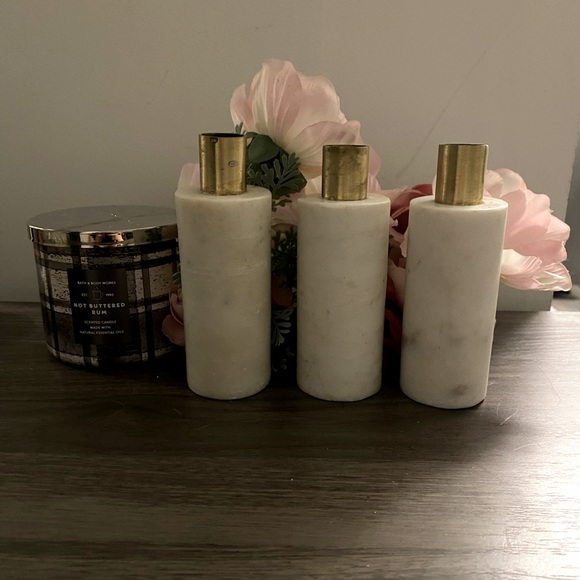 Stunning of decorative Indigo/Homesense items! - Picture 4 of 4